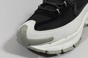 Nike Zoom Vomero Roam 'Black and Light Silver'