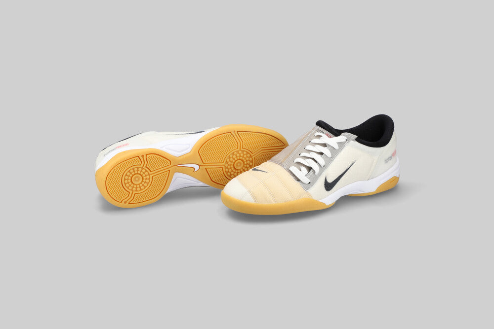 Nike Total 90 'White and Black'