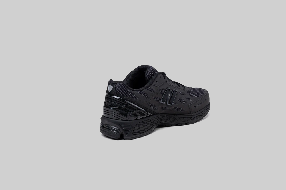 New Balance 1906W 'Black and Silver'